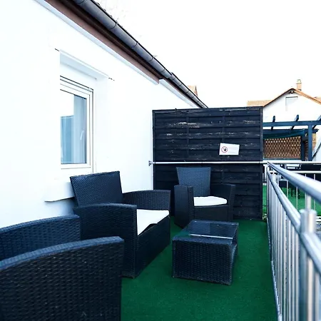 Geraeumige 120qm Maisonette Mit Balkon Wehome Komfort Kaiserslautern