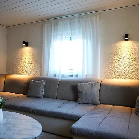 Geraeumige 120qm Maisonette Mit Balkon Wehome Komfort