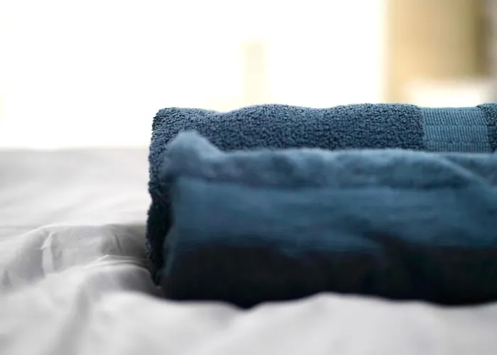 Apartamento Geraeumige 120qm Maisonette Mit Balkon Wehome Komfort *