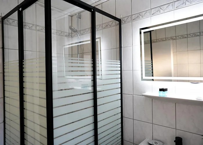 Appartement Geraeumige 120qm Maisonette Mit Balkon Wehome Komfort *