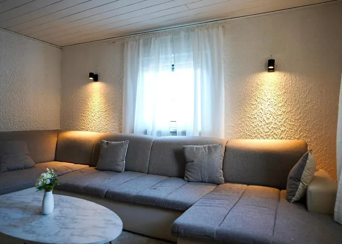 Geraeumige 120qm Maisonette Mit Balkon Wehome Komfort