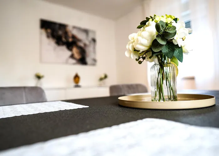 Geraeumige 120qm Maisonette Mit Balkon Wehome Komfort